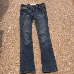 I’m selling Hollister jeans width- 24 length- 31